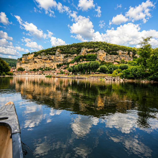 Réservez une descente en canoe dordogne avec les canoes roquegeoffre